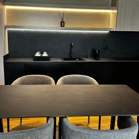 Maison Aura - Luxury Residences *